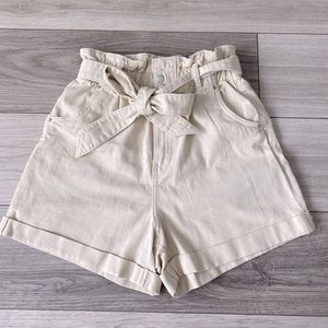Beautiful new tan shorts